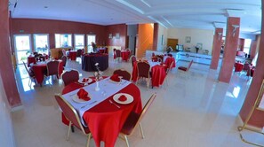 Breakfast, lunch, dinner served; Moroccan cuisine