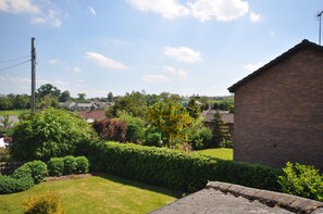 Pemandangan sekitar dari properti