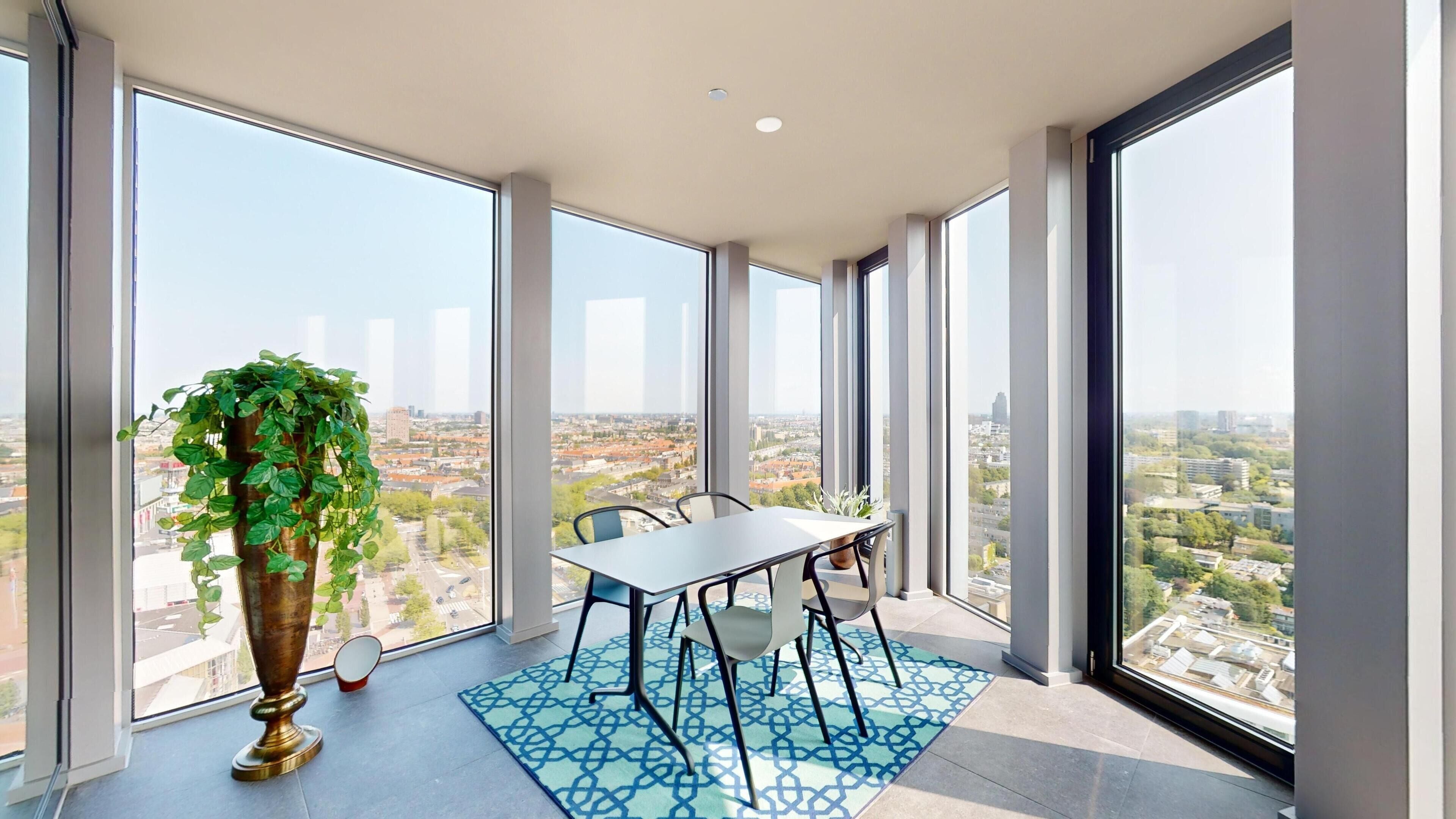 Desk, soundproofing, free cribs/infant beds, bed sheets