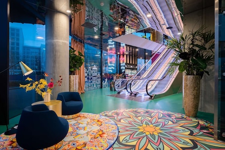 Lobby. nhow Amsterdam RAI