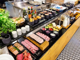 Daily buffet breakfast for a fee