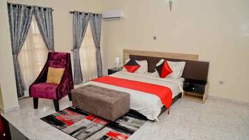 Classic Apartment | 3 bedrooms, free WiFi, bed sheets