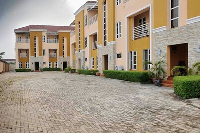 Aden 360 Apartments By Intra