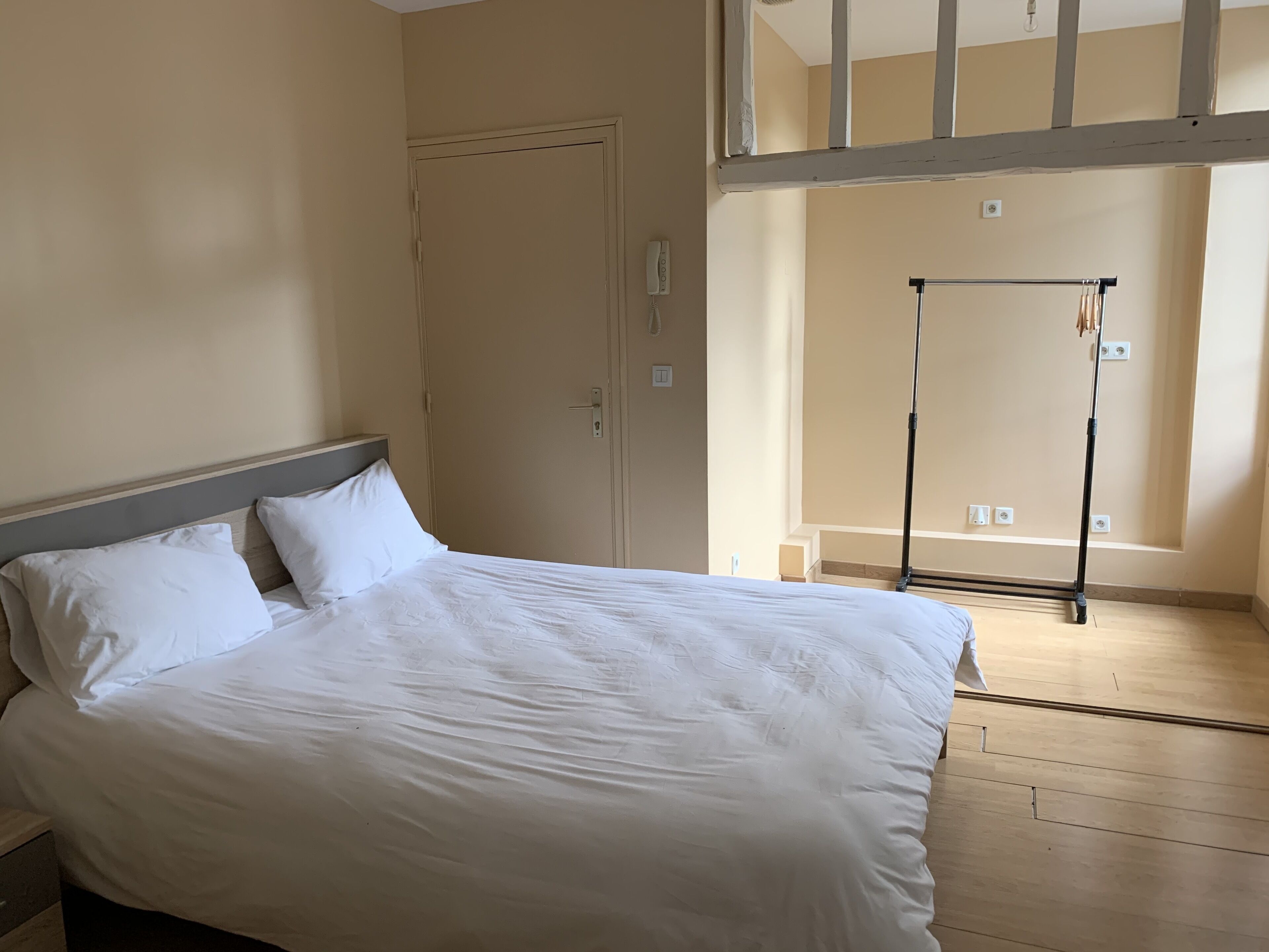 Familie appartement (F4 rdc D) | Individueel gedecoreerd, individueel gemeubileerd