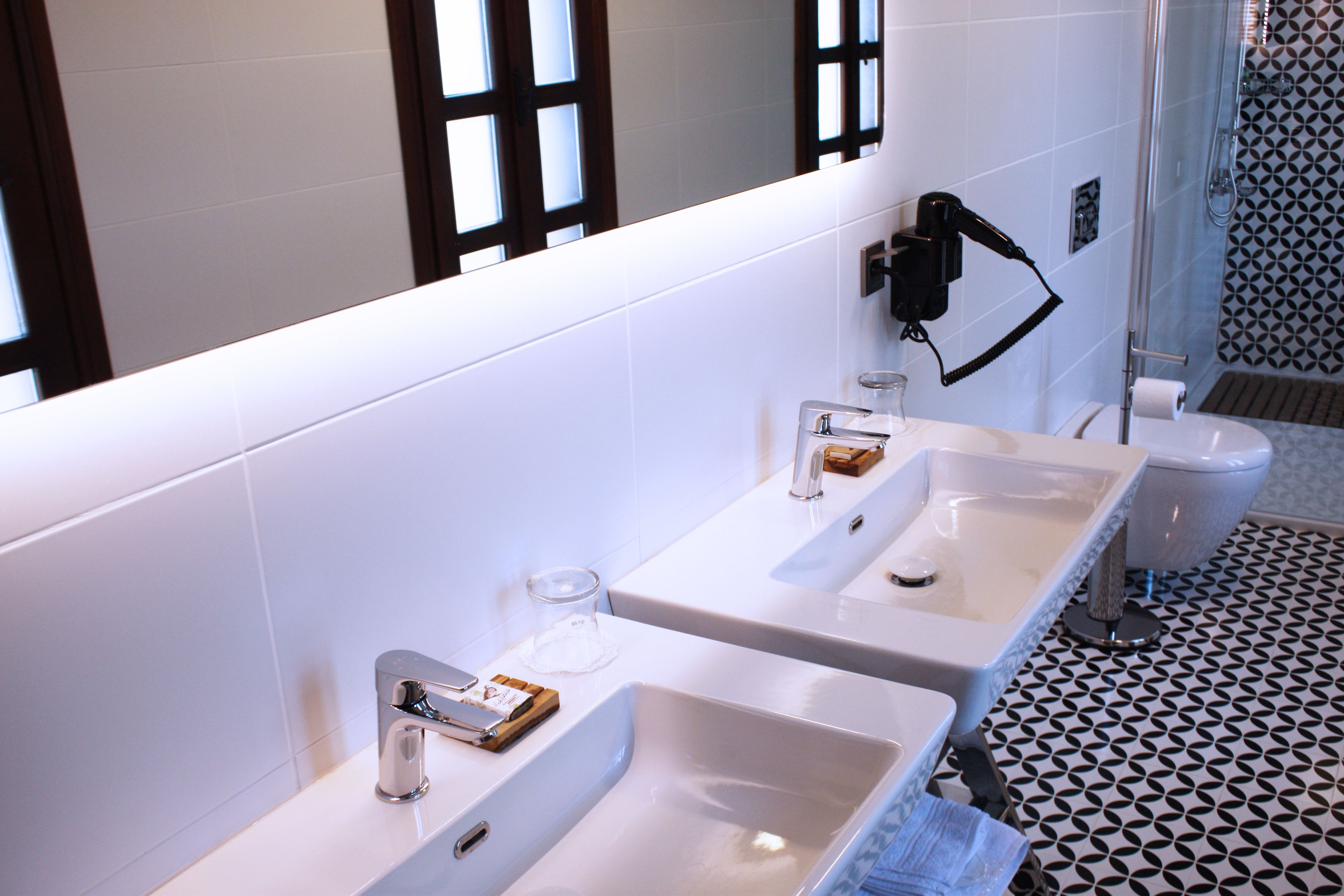 luxury room | bathroom | shower, rainfall showerhead, free toiletries, hair dryer