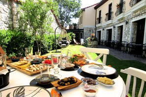 Garden - Pintura Urla Butik Otel & Sanat Galerisi (Urla)