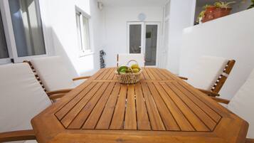 Apartment, 3 Schlafzimmer | Terrasse/Patio