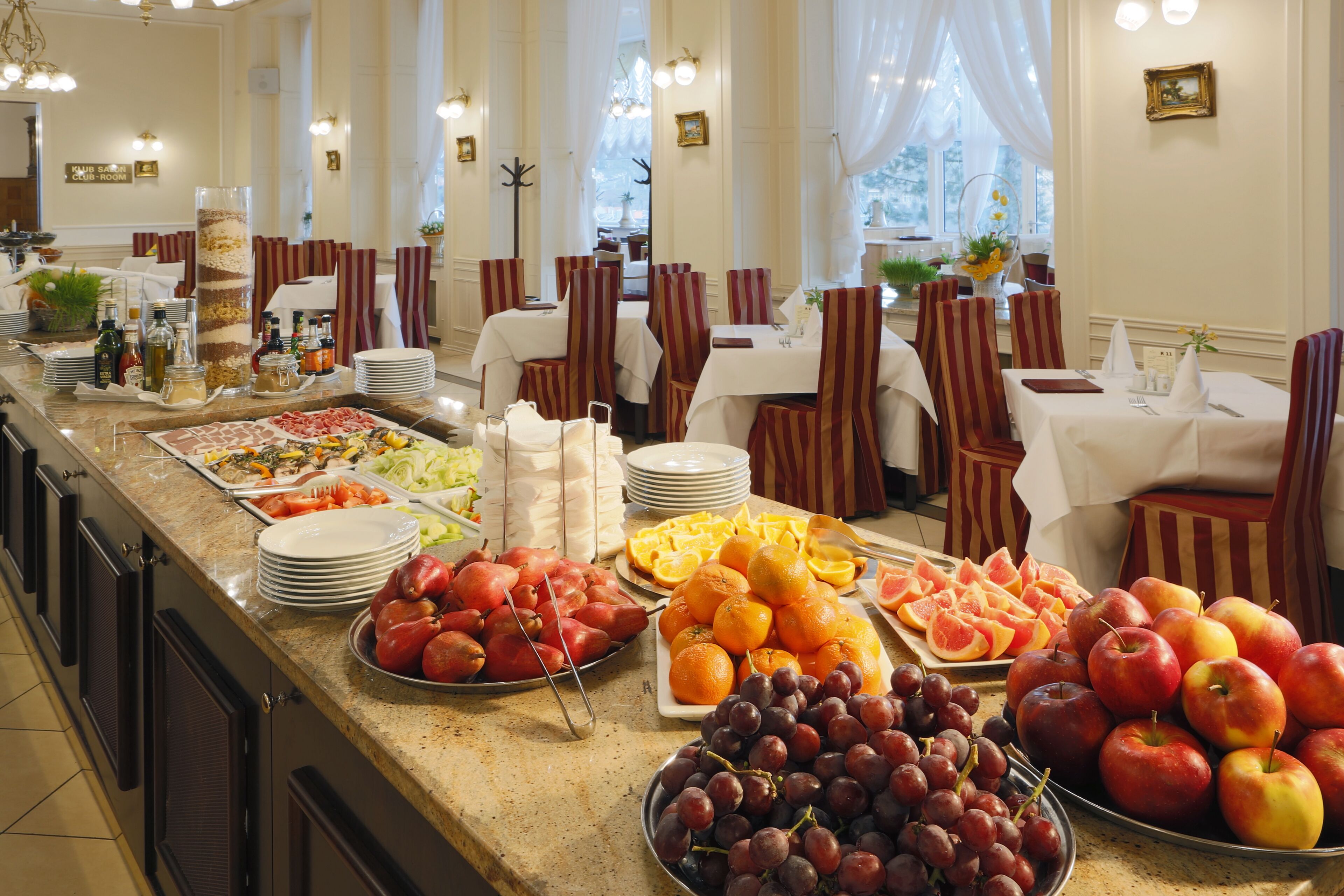 Bao gồm bữa sáng buffet hàng ngày 