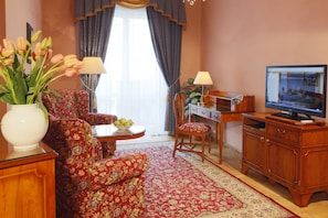 Economy Suite