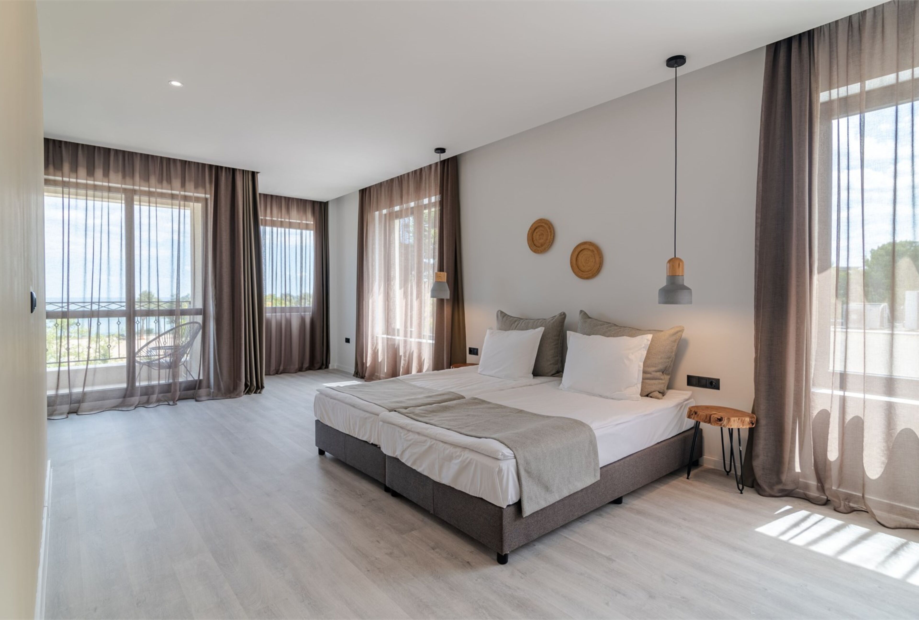 Apartamento, 1 quarto | Frigobar, escrivaninha, espaço de trabalho para notebook