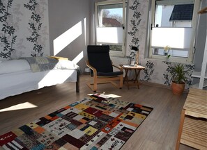 Apartment (for 3 Person)