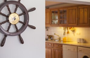 Interior detail - D10 - Ferragudo Townhouse by DreamAlgarve (Lagoa)