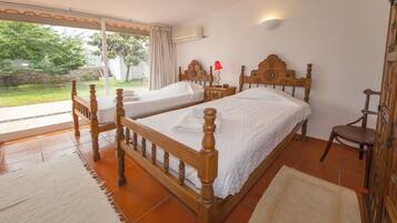 Maison, 2 chambres | 2 chambres, lits bébé (en supplément), Wi-Fi gratuit, draps fournis