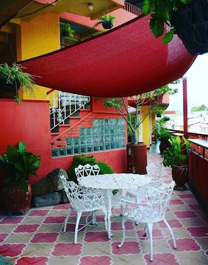 Daily local cuisine breakfast (GTQ 31 per person)