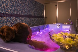 Tratamientos corporales, hidroterapia, aromaterapia, masajes tailandeses