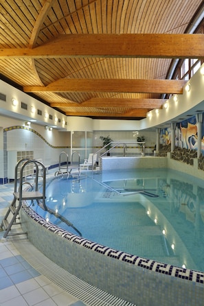 Piscine couverte