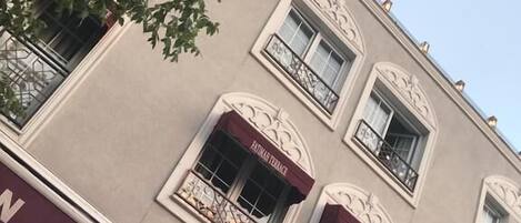 Majoituspaikan julkisivu