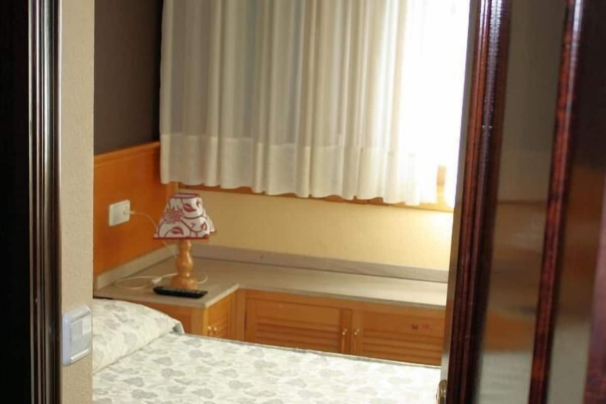 Wifi gratis y ropa de cama