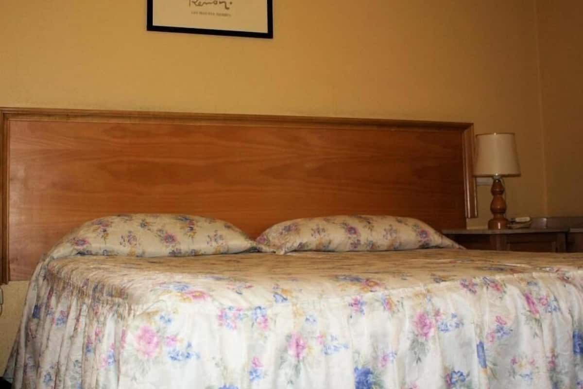Wifi gratis y ropa de cama