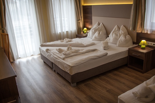 Double or Twin Room | 1 bedroom, minibar, in-room safe, blackout drapes