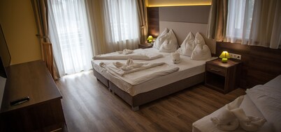 Hotel Jade - Ezüsthíd Hotel