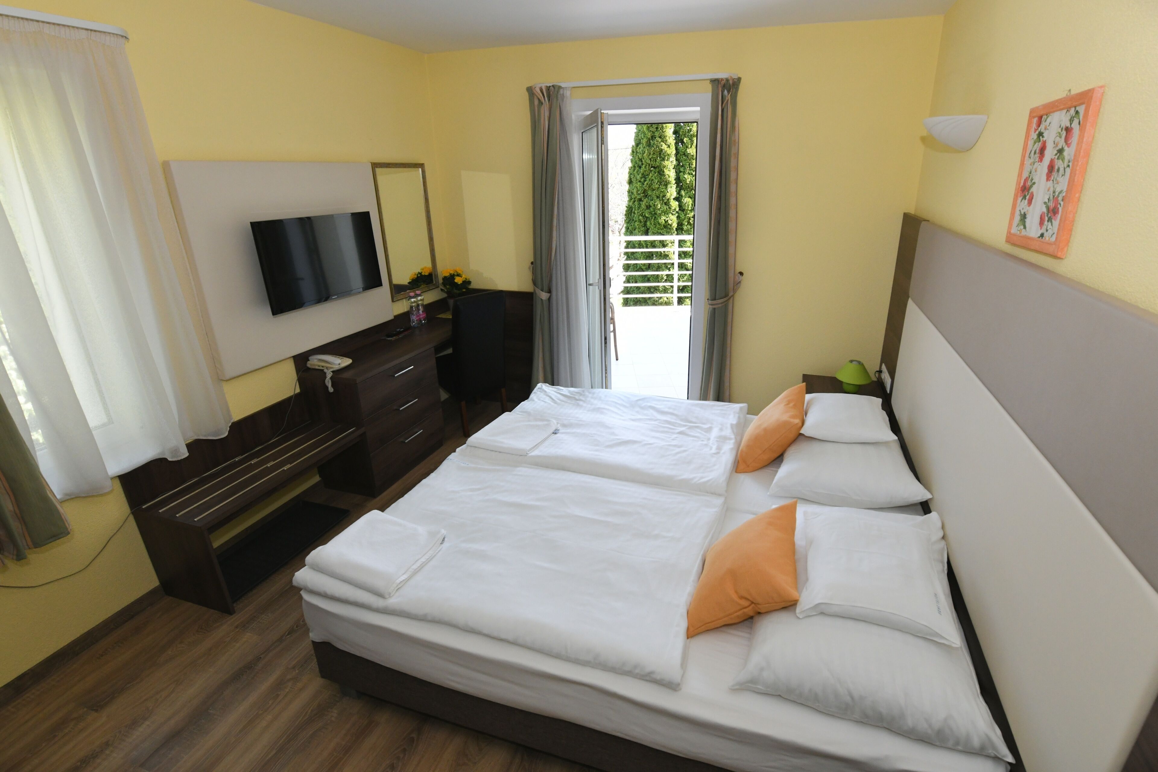 Double or Twin Room | 1 bedroom, minibar, in-room safe, blackout drapes