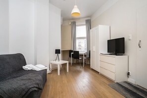 Iron/ironing board, free cots/infant beds, free WiFi, bed sheets - Kotimaailma Helsinki Arkadiankatu 8 (Helsinki)