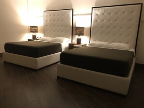 商务四人房 | 免费 WiFi