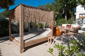 Flat-screen TV - Sunset Oasis Ibiza- Adults Only (Sant Josep de sa Talaia)