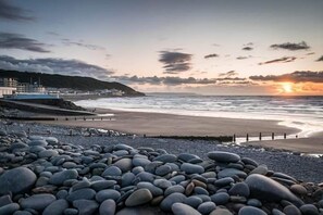 Beach nearby - Smugglers Rest (Bideford)