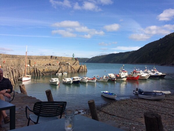 Beach nearby - Smugglers Rest (Bideford)