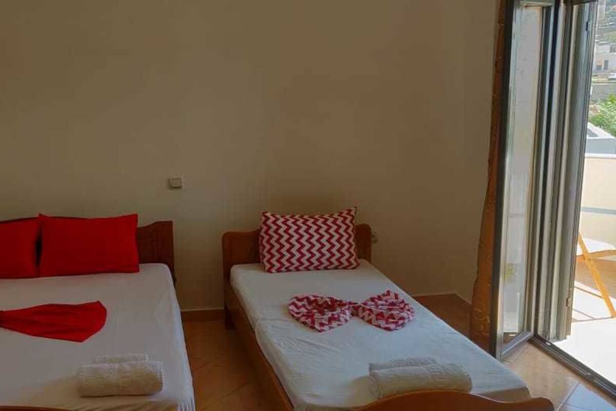 Camera tripla, vista mare