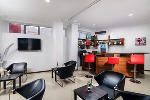 Bar (en la propiedad)