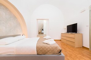 Premium bedding, down comforters, minibar, in-room safe - Arco Gentile (Bitonto)