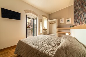 Double Room, Balcony | Premium bedding, down comforters, minibar, in-room safe - Arco Gentile (Bitonto)