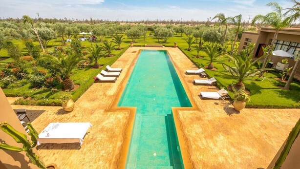 Vila grand | Vista do quarto
