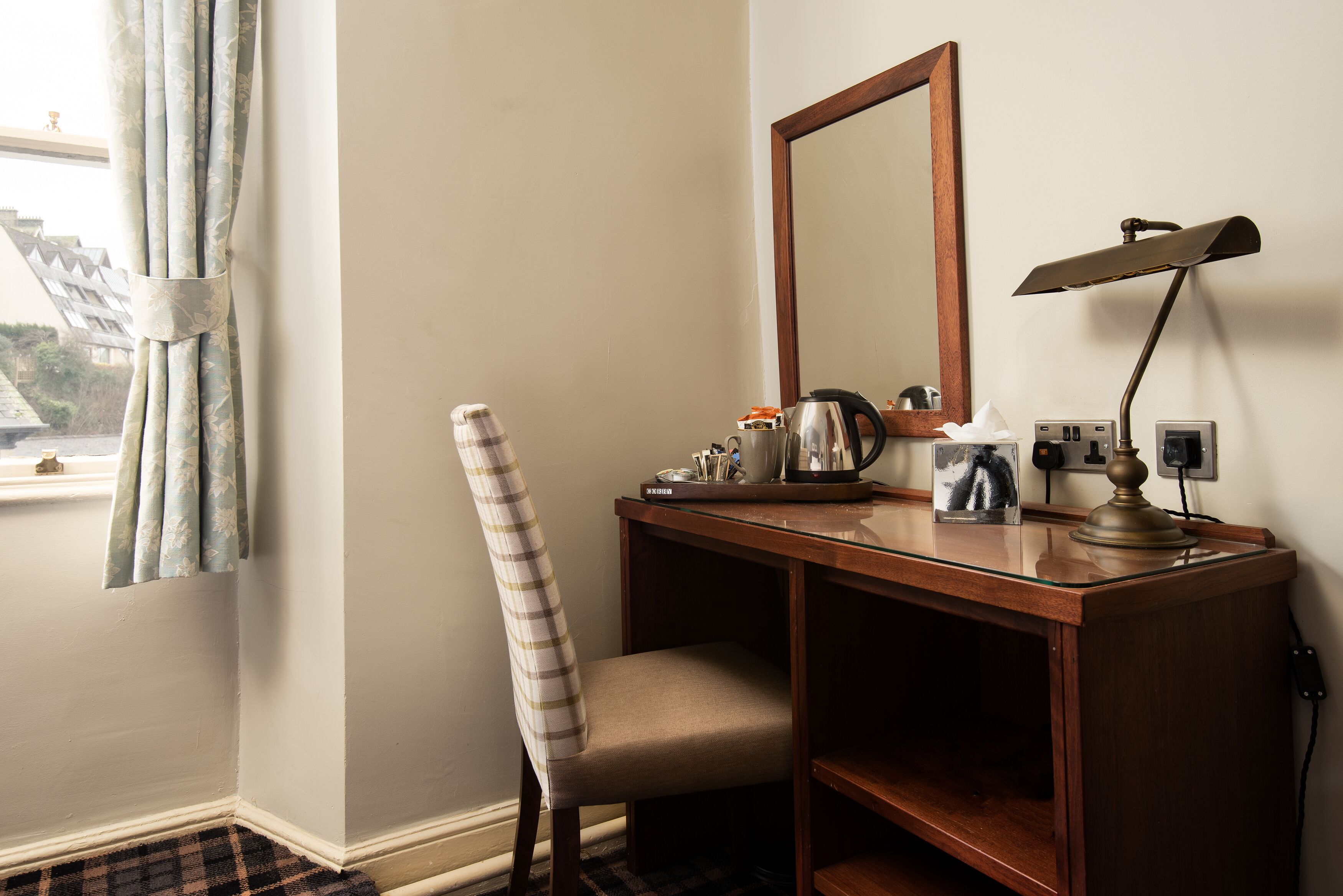 1 bedroom, in-room safe, desk, iron/ironing board