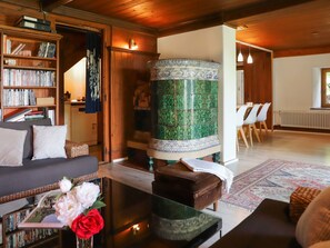 TV, fireplace, DVD player - Le Revers by Interhome (Montreux)