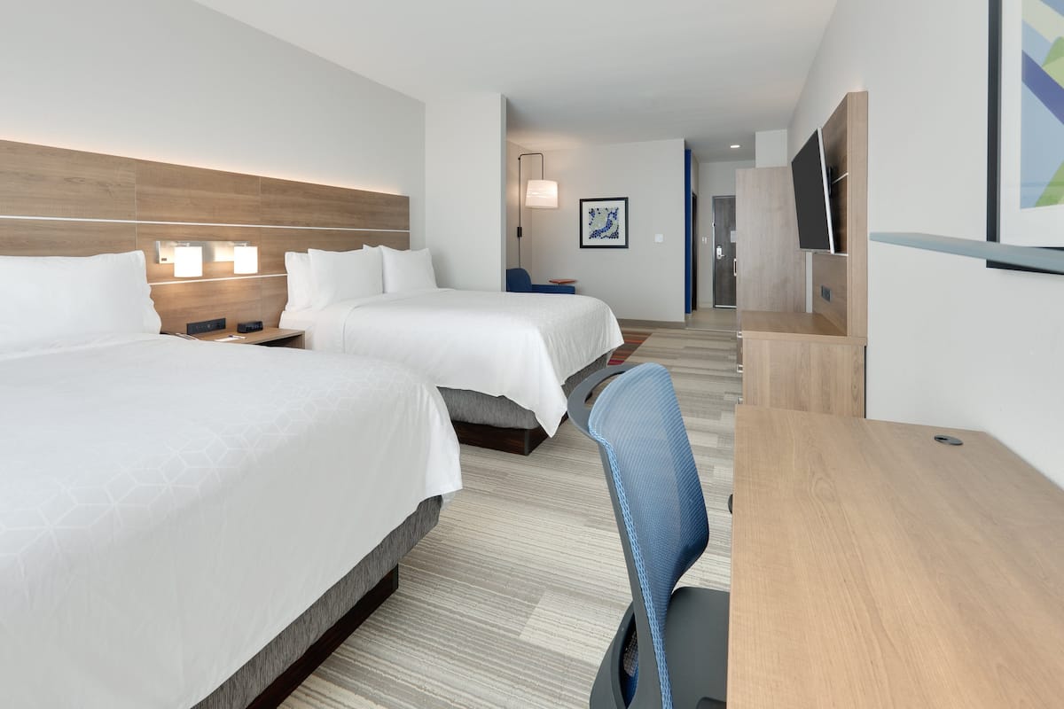 In-room safe, desk, laptop workspace, WiFi (free)