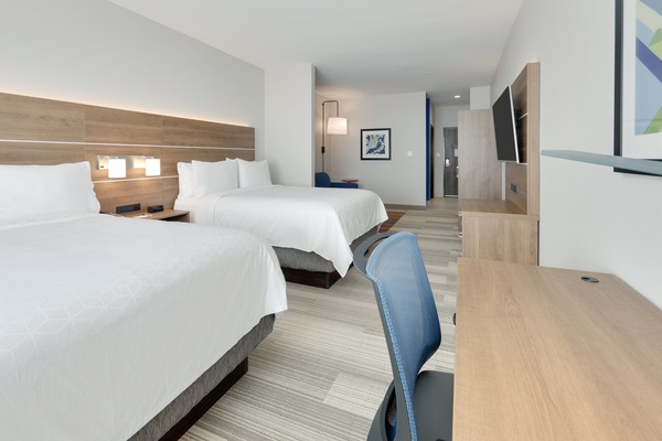 In-room safe, desk, laptop workspace, WiFi (free)