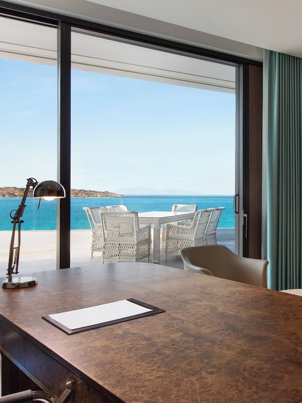 Premium bedding, Select Comfort beds, minibar, in-room safe