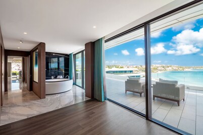 Reges, a Luxury Collection Resort & Spa, Cesme