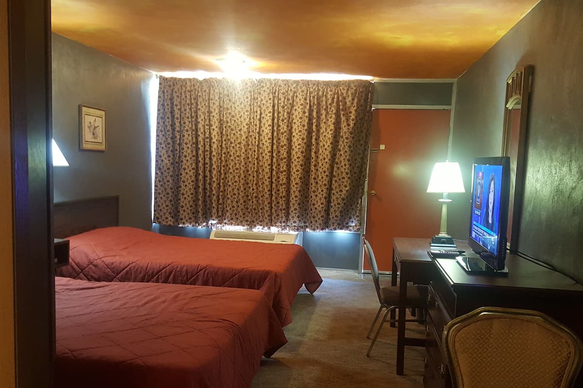 Economy Single Room, 1 Bedroom, Non Smoking, Garden View | 1 bedroom, Tempur-Pedic beds, desk, blackout drapes