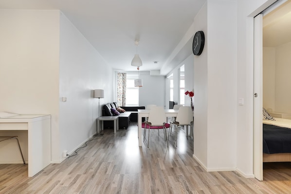 Apartment D 74 | Living room | Flat-screen TV