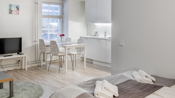 Apartment D 76, 2 Bedrooms | Living room | Flat-screen TV