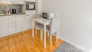 Íbúð | Borðhald á herbergi eingöngu