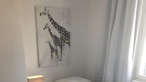 Unclassified image, 4 of 16, button - Kotimaailma Helsinki Fenixinrinne 4 (Helsinki)