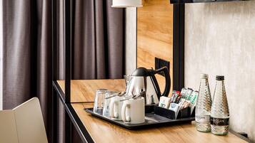 Family Room, 1 Double Bed with Sofa bed | Desk, blackout drapes, free WiFi, bed sheets