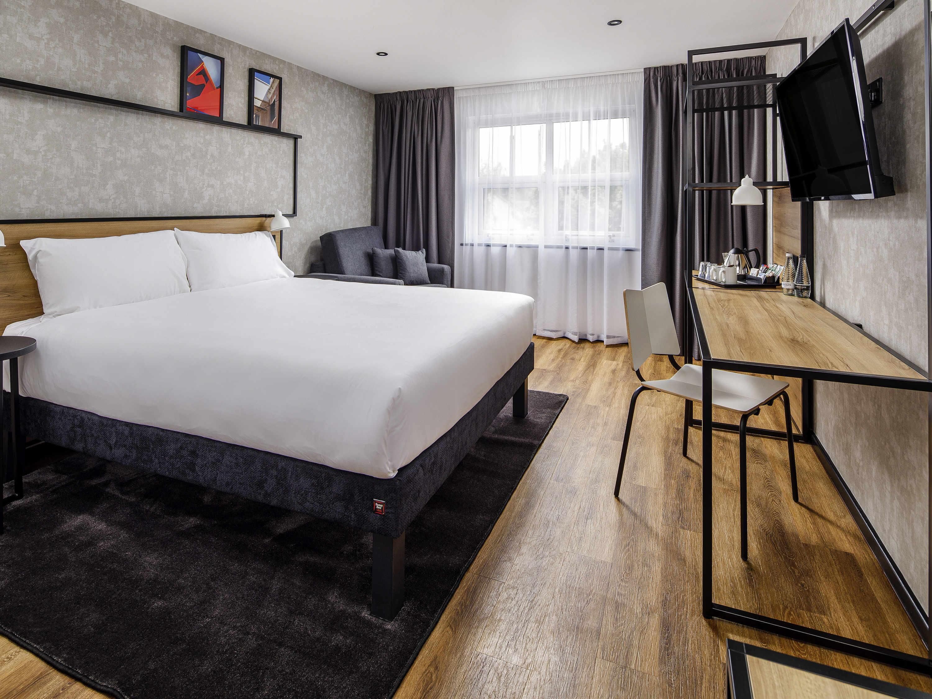 Family Room, 1 Double Bed with Sofa bed | Desk, blackout curtains, free WiFi, bed sheets