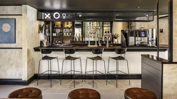 Breakfast, lunch and dinner served